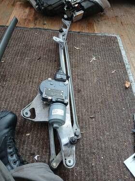 4e1955119b Audi A8 Wiper Motor And Transmission Linkage Oem