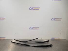 626.be1517 Bentley 17 Bentayga Front Windshield Wiper Arm Set Pair