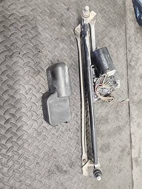 61611370792 Bmw 1370792 Oem E30 Windshield Wiper Linkage With Bosch Motor Washer Wipers
