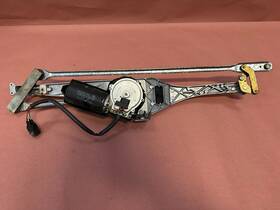 61601384114 Bmw E34 535i M5 525i 530i 540i Windshield Wipers Linkage With Motor Oem #90215 61601384114 Bmw E34 535i M5 525i 530i 540i Windshield Wipers Linkage With Motor Oem #90215
