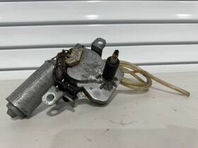 61621381523 Bmw Euro E30 318i 325i 87-94 Touring Wagon Rear Wiper Motor Oem 61621381523 Bmw Euro E30 318i 325i 87-94 Touring Wagon Rear Wiper Motor Oem