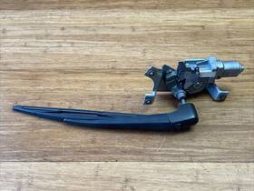 7318710 Bmw 2012 - 2018 X5m F85 Rear Trunk Hatch Glass Window Wiper Motor Blade Oem