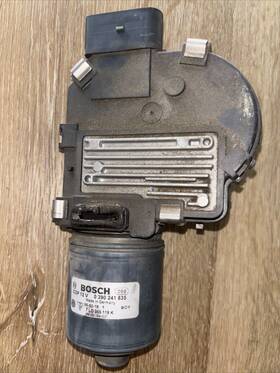 0390241835 Bosch 03-10 Volkswagen Vw Touareg Porsche Cayenne Front Windshield Wiper Motor Oem