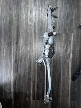 A2128201240 Bosch 12-16 Mercedes Cls550 W218 Front Wiper Linkage With Motor Oem