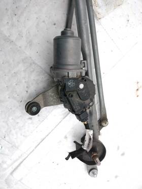 39122787 Buick 2018 Regal Wiper Motor Oem Used 68k Miles White 39122787 Buick 2018 Regal Wiper Motor Oem Used 68k Miles White
