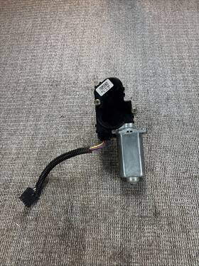 15053983 Chevrolet Blazer Rear Wiper Motor 1999 15053983 Chevrolet Blazer Rear Wiper Motor 1999