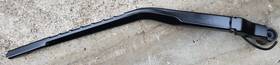 24030988 Chevrolet 07-13 Silverado Gmc Sierra Left Driver Front Wiper Arm Oem