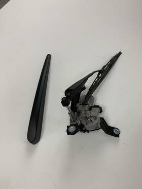 42646736 Chevrolet 2017-2023 Bolt Ev Tailgate Liftgate Back Window Glass Wiper Motor Oem