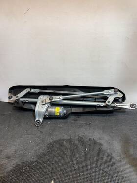 42766263 Chevrolet Trailblazer Windshield Wiper Transmission Linkage Cover Oem 2021- 2025 42766263 Chevrolet Trailblazer Windshield Wiper Transmission Linkage Cover Oem 2021- 2025