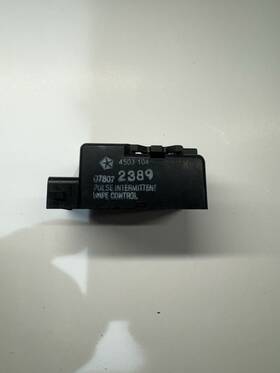 4503104 Chrysler 1989-1993 Dodge Ram D/w 250 350 Cummins Diesel Wiper Module Oem 4503104 Chrysler 1989-1993 Dodge Ram D/w 250 350 Cummins Diesel Wiper Module Oem