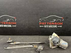 3799595 Chrysler - Foreign 89-91 Tc Maserati Wiper Transmission Linkage With Motor