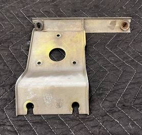 28835-e4100 Datsun Oem 240z 260z 280z Wiper Motor Mounting Mount Bracket 72-78 28835-e4100 Datsun Oem 240z 260z 280z Wiper Motor Mounting Mount Bracket 72-78
