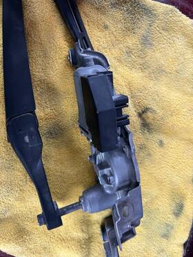 Ae259600-2052 Denso 2011-2015 Toyota Siena Lifgate Wiper. Motor Oem Used Ae259600-2052 Denso 2011-2015 Toyota Siena Lifgate Wiper. Motor Oem Used