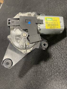05113411 Dodge Oem 2011 Chrysler Town And Country Rear Wiper Motor Aa-a
