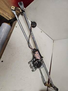 621-00442 Dodge Trucks 95-96 Ram Pickup 1500 Wiper Transmission Linkage With Motor Oem