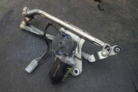 80841000 Ferrari Front Windshield Wiper Motor And Linkage Oem California 2010 80841000 Ferrari Front Windshield Wiper Motor And Linkage Oem California 2010
