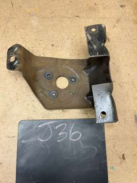 621-224 Ford 1973 1979 73 78 79 F150 F250 F350 Bronco Wiper Motor Mount Bracket Used Oem