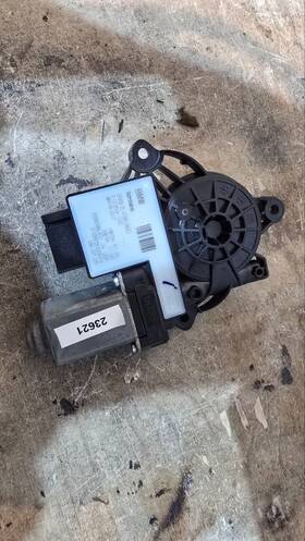 8498860 Ford 2019 - 2025 Bmw 330i M340i G20 Oem Front Right Door Window Motor 8498860 Ford 2019 - 2025 Bmw 330i M340i G20 Oem Front Right Door Window Motor