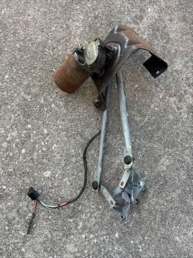 88987-173 Ford 1973 1979 Truck Windshield Wiper Motor Arms Bracket F100 F150 Pickup Used 88987-173 Ford 1973 1979 Truck Windshield Wiper Motor Arms Bracket F100 F150 Pickup Used
