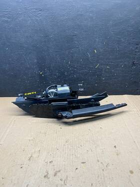 Fl14-17c424-aa Ford 2015 To 2017 Lincoln Navigator Rear Windshield Wiper Motor R8834 Dg