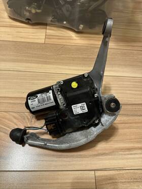 Kt1b-17504-ad Ford Transit Connect Front Left Side Windshield Wiper Motor Oem 2022 Kt1b-17504-ad Ford Transit Connect Front Left Side Windshield Wiper Motor Oem 2022