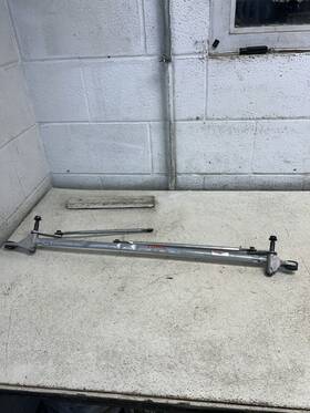 M2db17500ae Ford Truck 2023 Bronco Oem Wiper Transmission Part Number