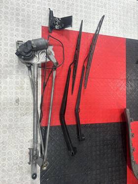 22756324 General Motors C7 Corvette Wiper Assembly Complete - Genuine Oem Low Mileage