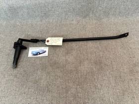 4911517 General Motors #4911517 1963-67 Wind-shield Wiper Trans. L.h. Used Orig. With Inch D Logo Sku# 147