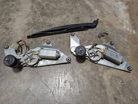 34971-581 Honda Pair Of Element Rear Window Wiper Motor Arms With