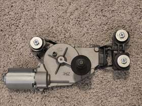 98700-2v000 Hyundai 2012-2017 Veloster Rear Wiper Motor Assembly - Oem