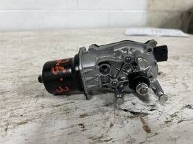 Infiniti 620.in1x24 2024 Qx80 Oem Windshield Wiper Motor
