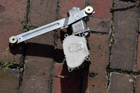 Dlb101640 Land Rover 99 00 01 02 03 04 Discovery 2 Rear Wiper Motor Amr3872