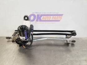620.ma1w22 Maserati Levante 2022 Windshield Wiper Motor 1692343
