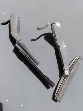 1298200744 Mercedes-benz 90-02 R129 Sl500 Sl320 300sl Headlight Wiper Blade Left Right Side Oem 1298200744 Mercedes-benz 90-02 R129 Sl500 Sl320 300sl Headlight Wiper Blade Left Right Side Oem