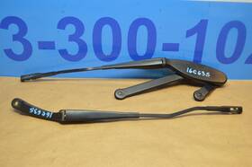 2058203700 Mercedes-benz 2016 W205 C63 S Amg Front Windshield Wiper Wipers Pair 2058203700 Mercedes-benz 2016 W205 C63 S Amg Front Windshield Wiper Wipers Pair