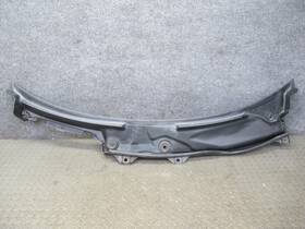 A1718300013 Mercedes-benz 05-11 R171 Slk-class Windshield Wiper Cowl Panel Cover 1718300013 Oem