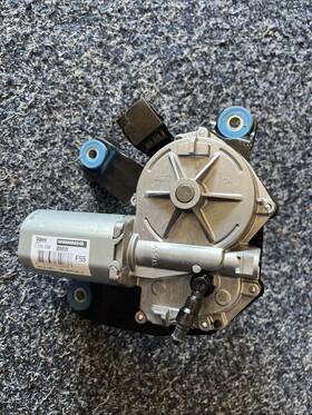 7376208 Mini Cooper One S F55 F56- Rear Wiper Motor Valeo 2014 Onwards 7376208 Mini Cooper One S F55 F56- Rear Wiper Motor Valeo 2014 Onwards