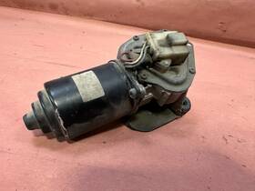 2881001p02 Nissan 300zx Windshield Wiper Motor Oem #86154