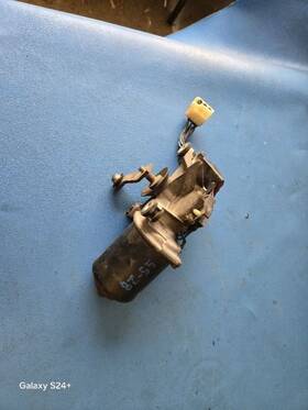 620-58092 Nissan 86 87 88 Stanza Van Windshield Wiper Motor 85774
