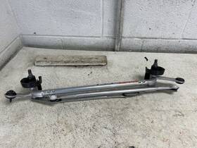 621.da1f24 Nissan 2024 Rogue Oem Wiper Transmission 621.da1f24 Nissan 2024 Rogue Oem Wiper Transmission