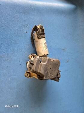 620-00820c Oldsmobile 87-89 90 91 92 93 94 95 96 Century Windshield Wiper Motor 118092