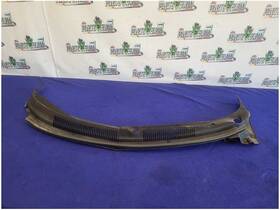 123.gm2m95 Pontiac 1993-1997 Firebird Firehawk 5.7l Front Cowl Panel Windshield 2676