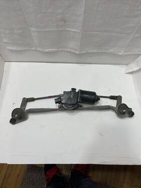 852067 Pontiac Vibe 2003-2008 Wiper Motor Front
