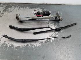 92155127 Pontiac 2006 Gto Windshield Wiper Motor / Arms #9191 A1