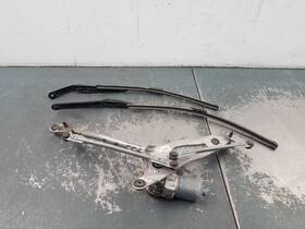 99162410506 Porsche 2022 Cayman Gts Windshield Wiper Motor / Arms #8065 I6