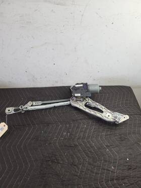 Porsche 99162803510 2017-2025 Boxster 718 Front Windshield Wiper Motor And Linkage