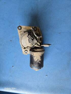 620-58173 Subaru 89 90 91 92 93 94 95 Justy Windshield Wiper Motor 98200