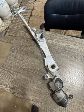 1592005182 Toyota Prius 2009-2014 Windshield Wiper Motor Front And Linkage 1592005182 Toyota Prius 2009-2014 Windshield Wiper Motor Front And Linkage