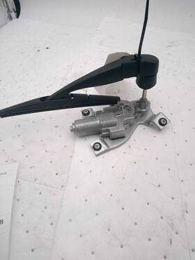 United Recyclers Group 629781 Used Left Back Glass Wiper Motor Fits 2016 Mini Clubman Grade B