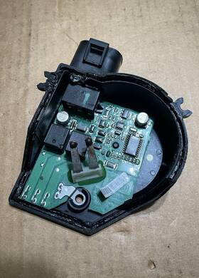 24024237 Valeo 6 Pin Winshield Front Wiper Motor Pulse Module 03 Yukon Sierra Escalade Tahoe
